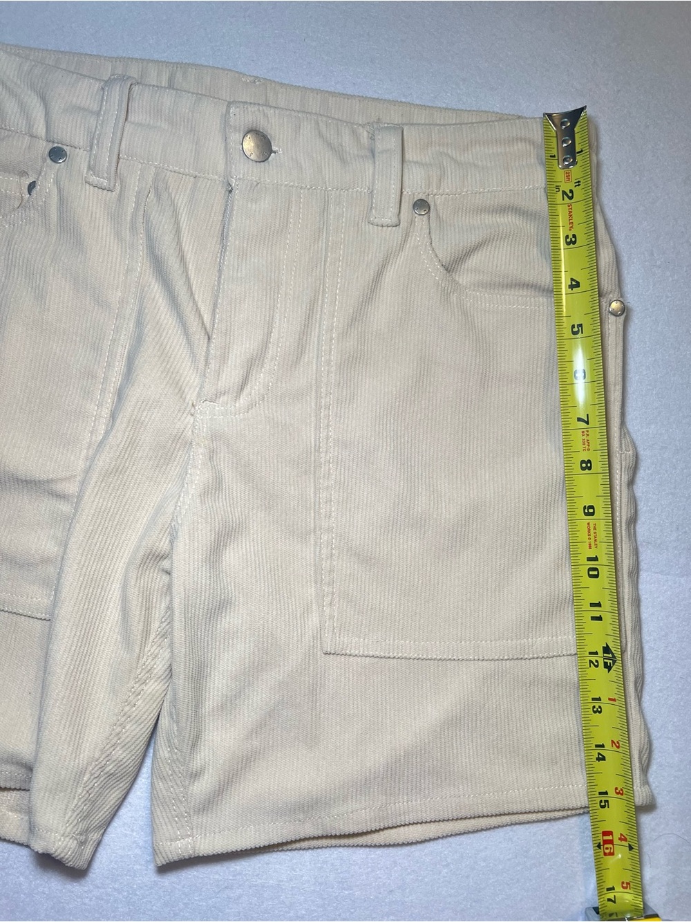 WeSC Stockholm Men’s Corduroy Utility Op Pocket Shorts, Cream/Biege,Size 30 - Picture 5 of 12